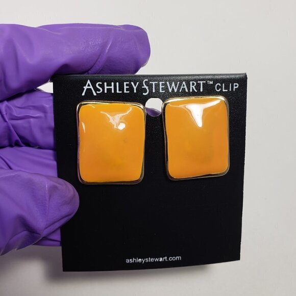 Fashionable Women's ASHLEY STEWARD Polished Gold-Tone Orange Clip-On Earrings - Picture 6 of 6